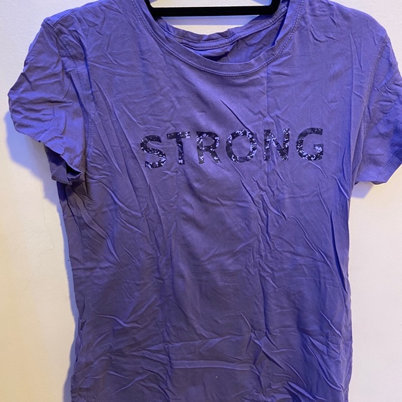 strong purple t-shirt! - Picture 1 of 2
